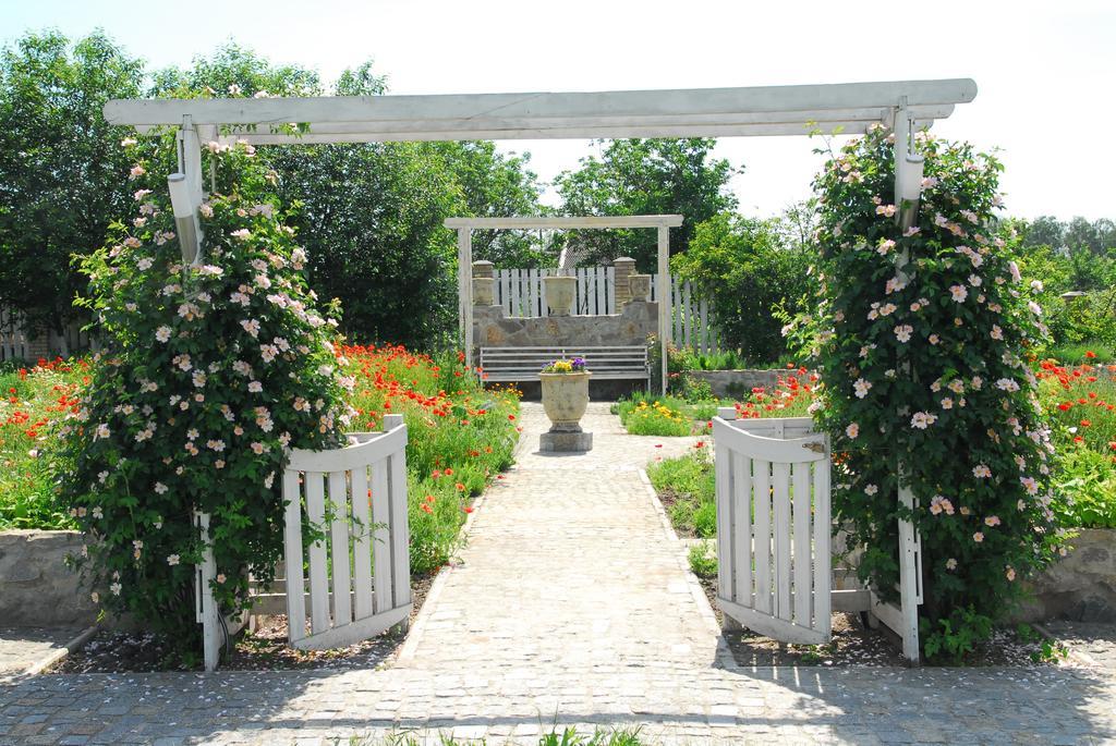 Отель Maison Blanche Ecohousе Mytnitsa