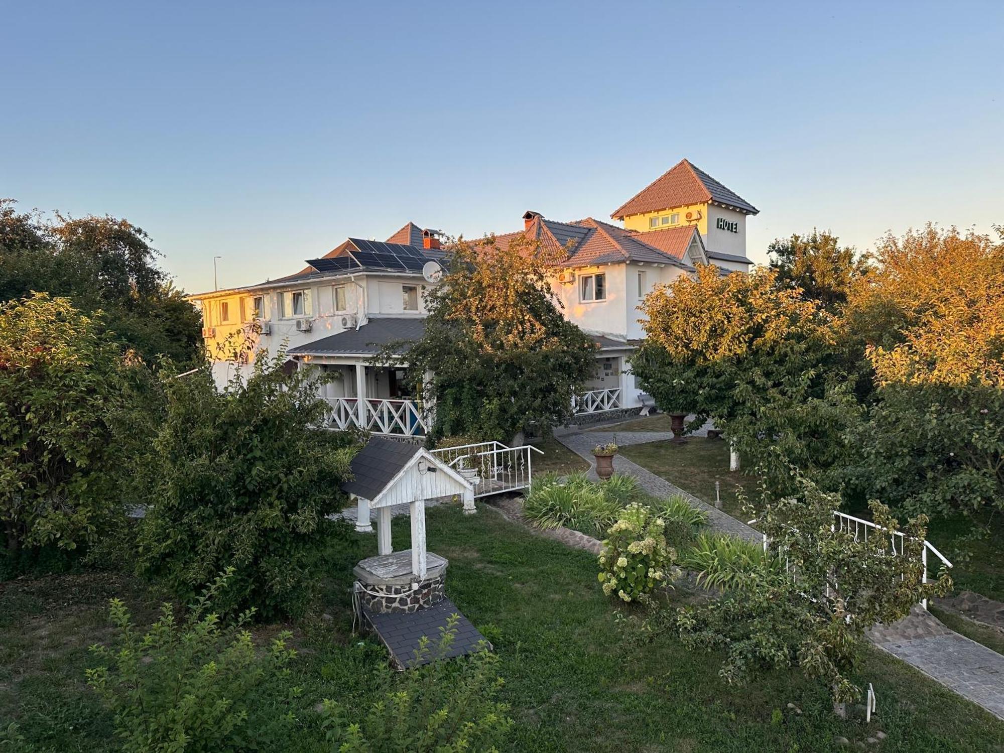 Maison Blanche Ecohousе Mytnitsa